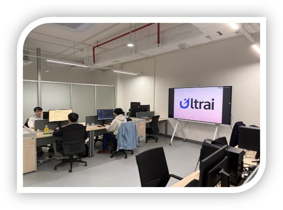 澳智创团队办公照片